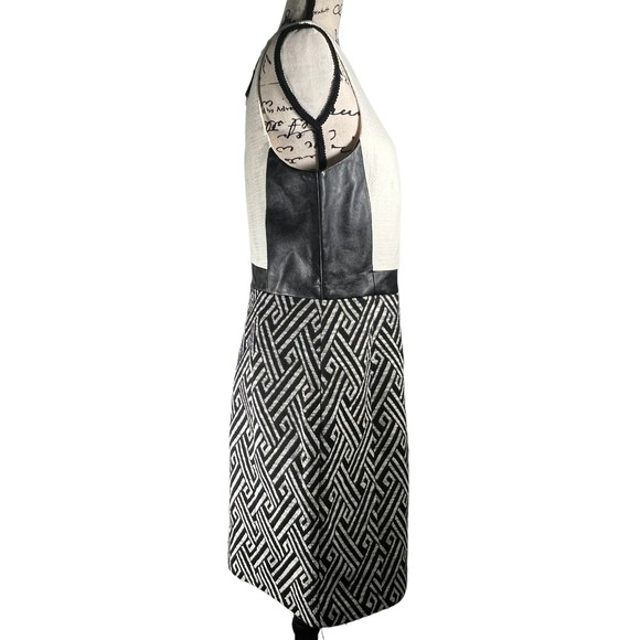 Limited Edition 4. Collective Black and white Asymmetrical Pattern Knit Dress - Picture 2 of 8